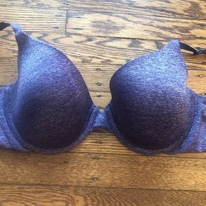 VICTORIA SECRET BRA!